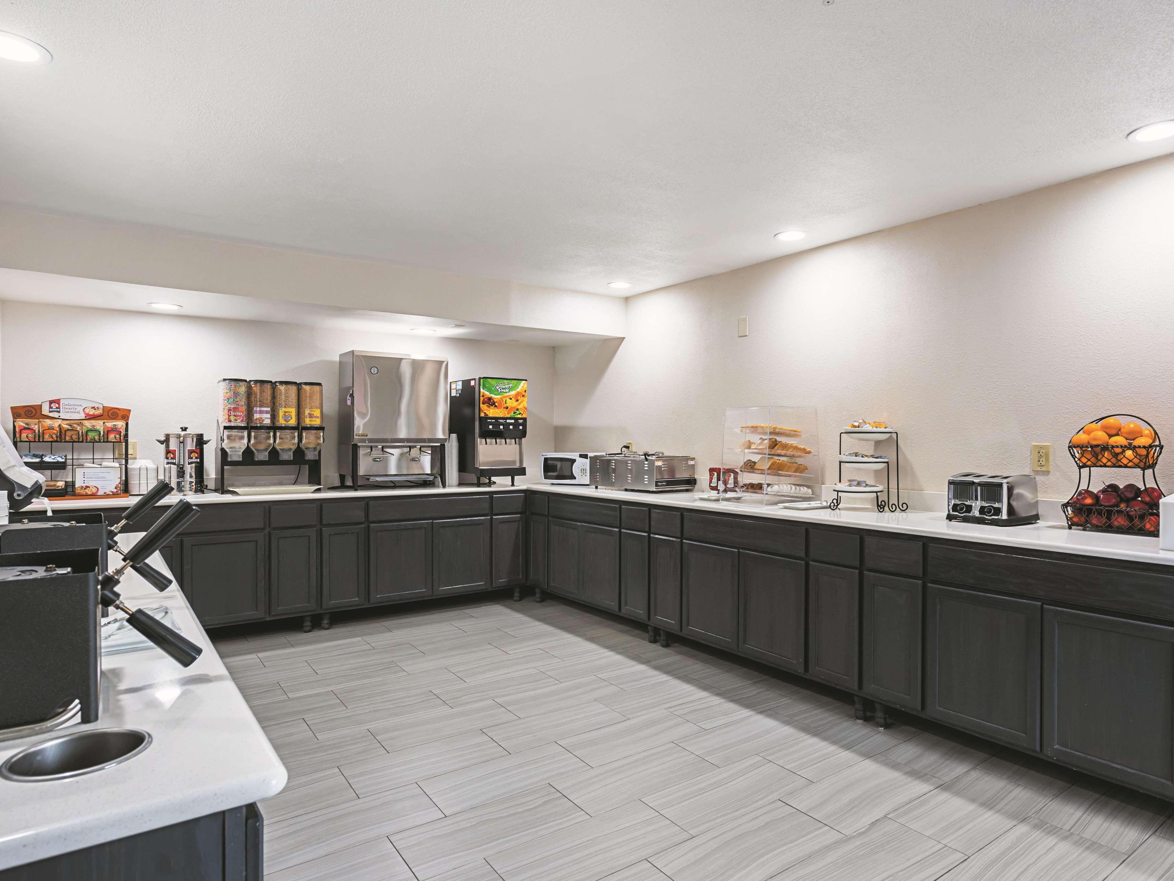 פארק ברוקלין La Quinta By Wyndham Minneapolis Northwest מראה חיצוני תמונה